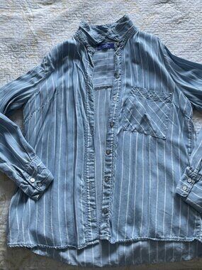 Weekend Blue & White Striped Long Sleeve Button Down Shirt